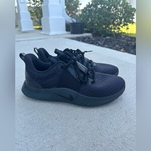 Nike Renew In Season TR Black Sneakers Women’s Size 6.5